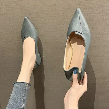 Хит на продажбите; женски тънки обувки; колекция 2022 г.; сезон пролет-есен; дамски модни тънки обувки от мека кожа с остри пръсти на дебелите ток